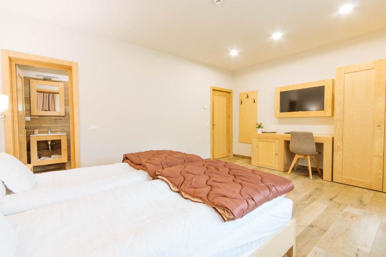 Comoara Raraului Câmpulung Moldovenesc Extérieur photo