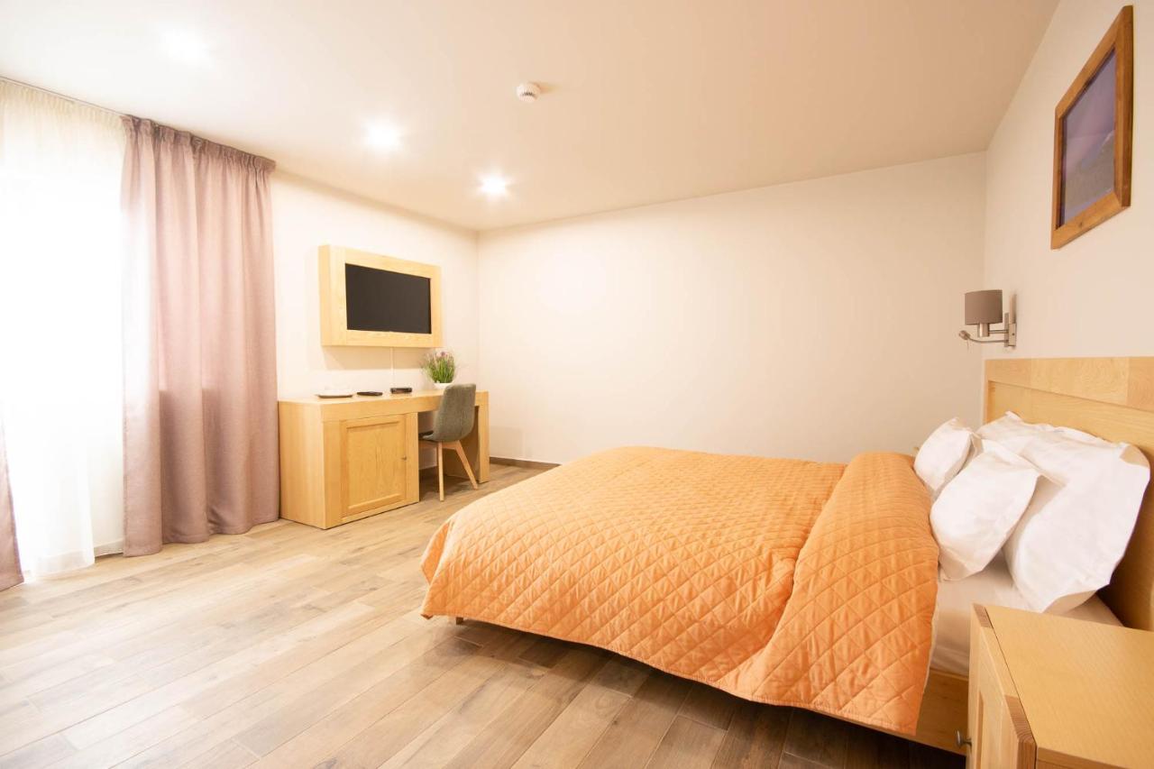 Comoara Raraului Câmpulung Moldovenesc Extérieur photo