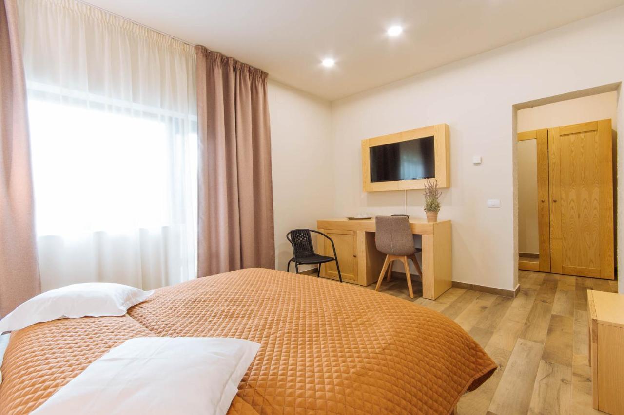 Comoara Raraului Câmpulung Moldovenesc Extérieur photo
